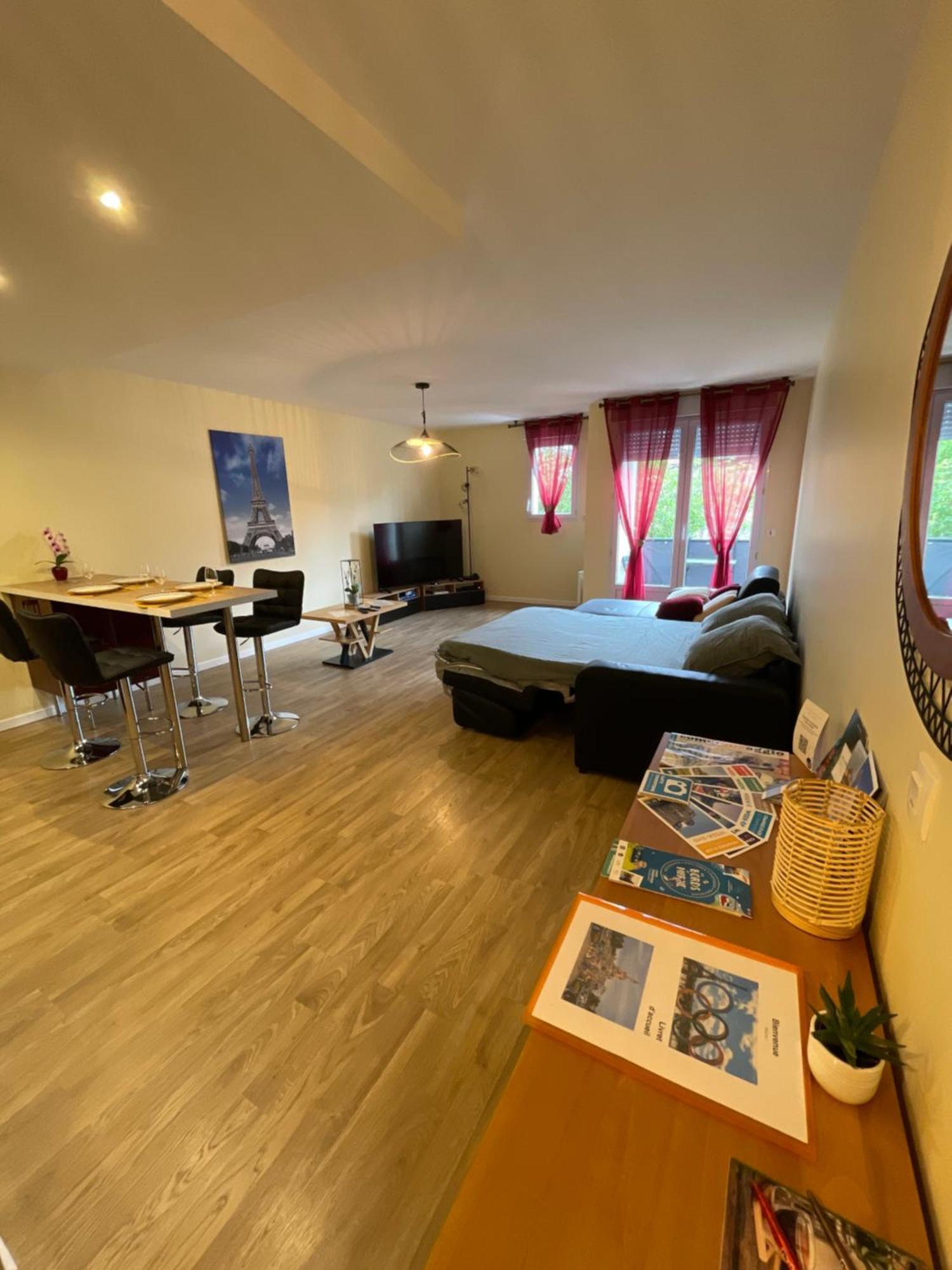 Vaires-sur-Marne Paris Disneyland Appartement Centre-Ville, Parking, Au Coeur De L'Aviron מראה חיצוני תמונה